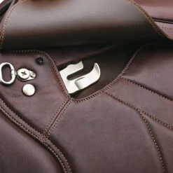 Bates Caprilli Close Contact+ Saddle With HART -Equine Elegance B CAPCC stirrupbar Cbrn