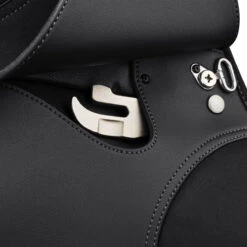 Wintec Pro Wide Dressage Saddle With HART -Equine Elegance W ProWIDE DR StirrupBar Blk