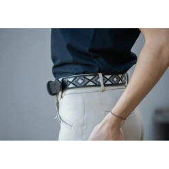 Penelope Pearl Belt -Equine Elegance ceinture pearl noir blanc