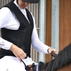 Allshot Belair Airbag Vest 11 Allshot Belair Airbag Vest -Equine Elegance vesteBelair 1200x 4c58dcb1 e215 403d bf16 6d24298bac31
